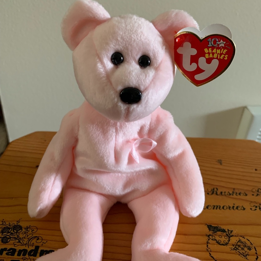 Vintage Ty Cure Beanie Bear W/ display case